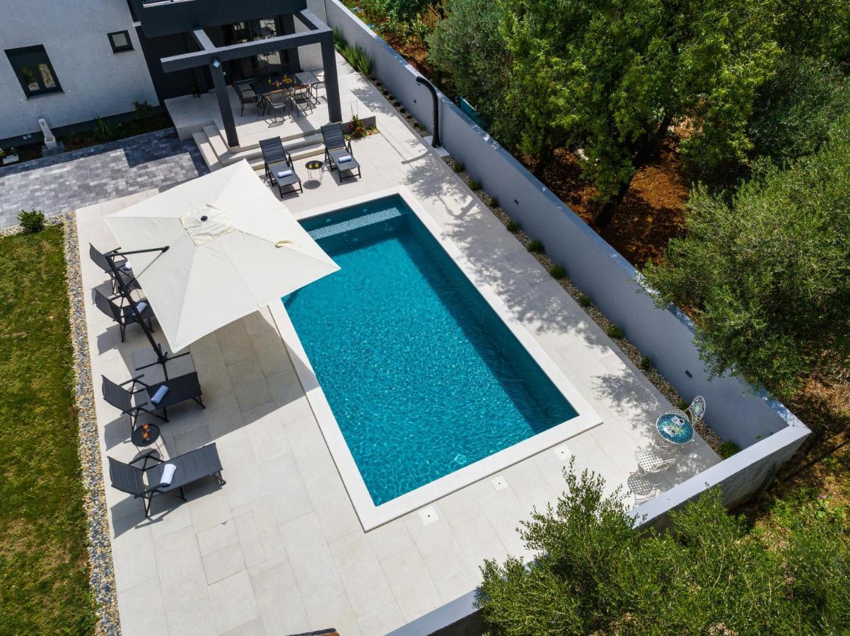 Holiday House Vito Zadar Eksteriør billede